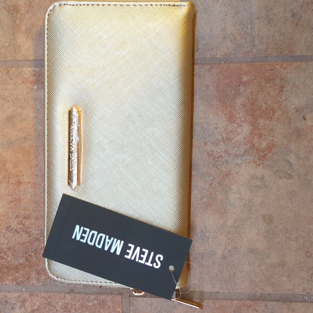 Wallet - Picture 3 of 5